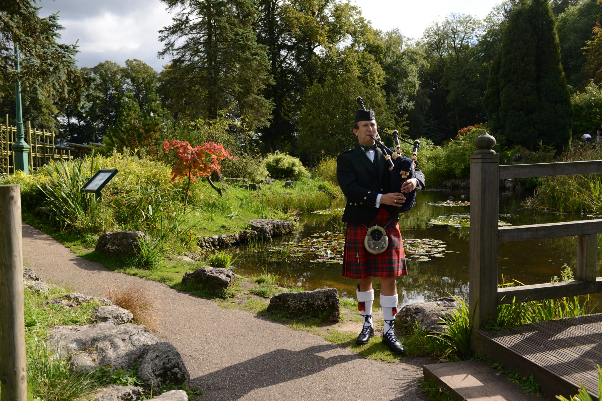 Scottish Wedding Bagpipes In Cheshire Malcolm Smith   DSC 3772 